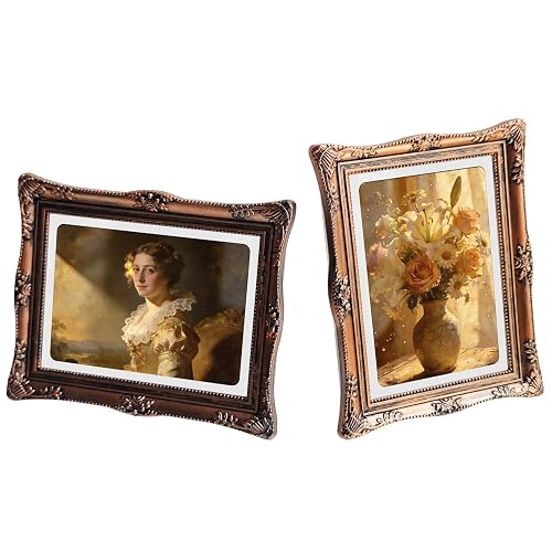 Vintage style picture frames