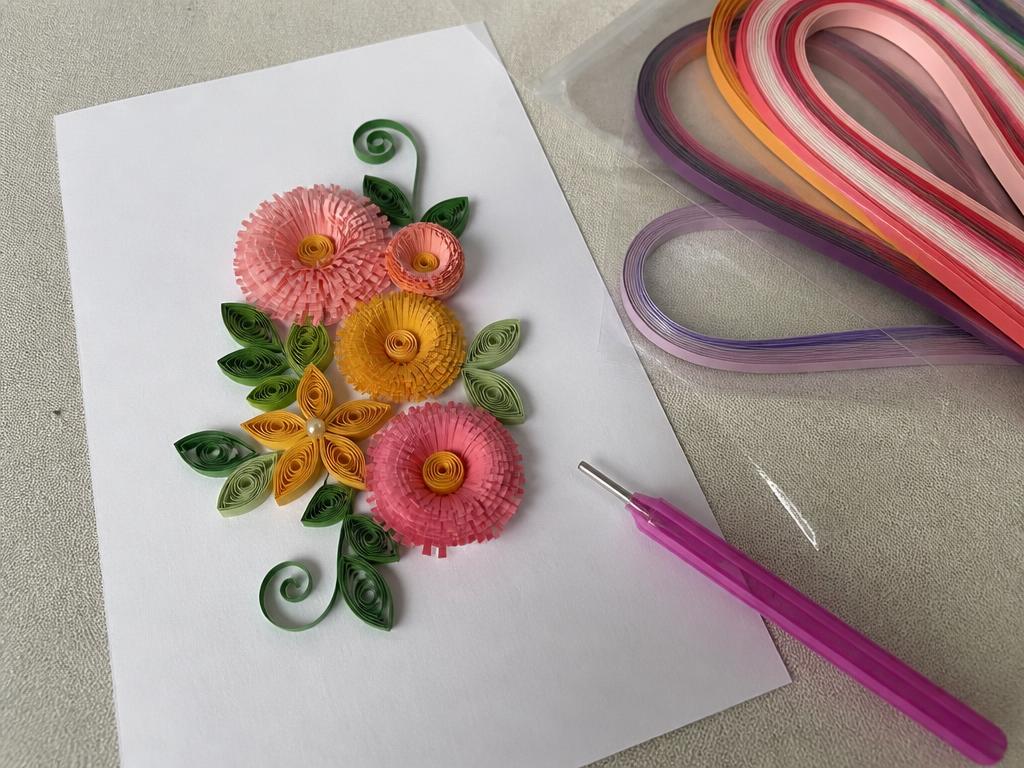 The finished quilled flowers glued onto a card